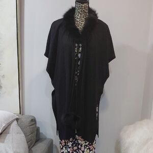 Black Real Geniuen Fur-Trim Drape Cape